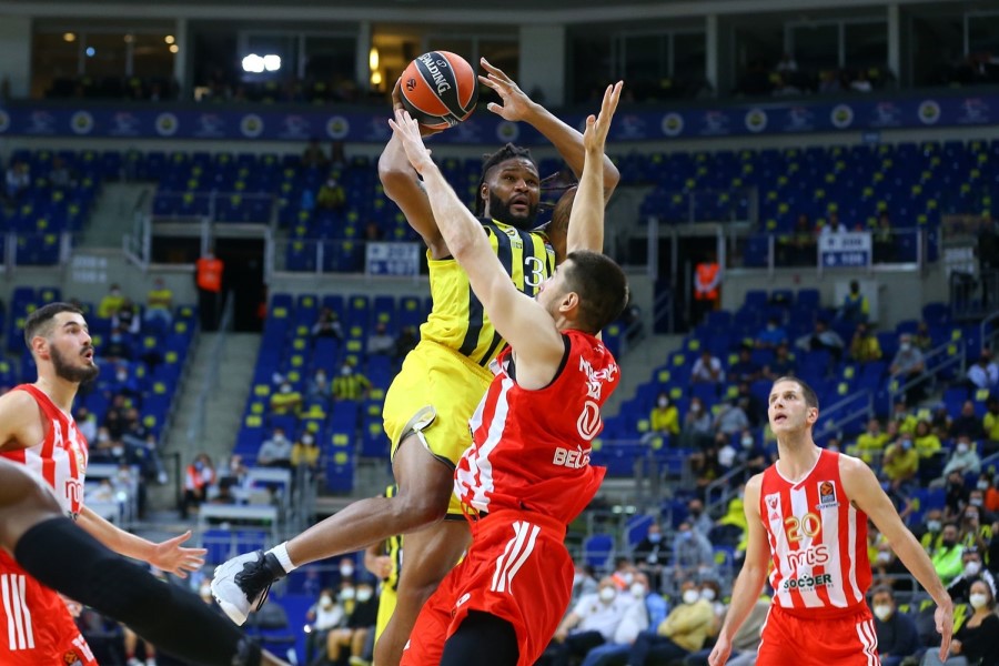 devin-booker-fenerbahce-beko-istanbul-eb21.jpg